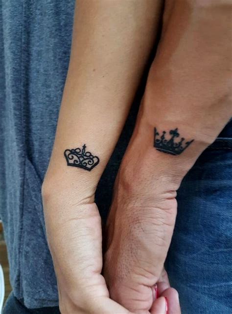 amor coronas significado tatuajes para parejas|30 ideas de tatuajes con significados de amor